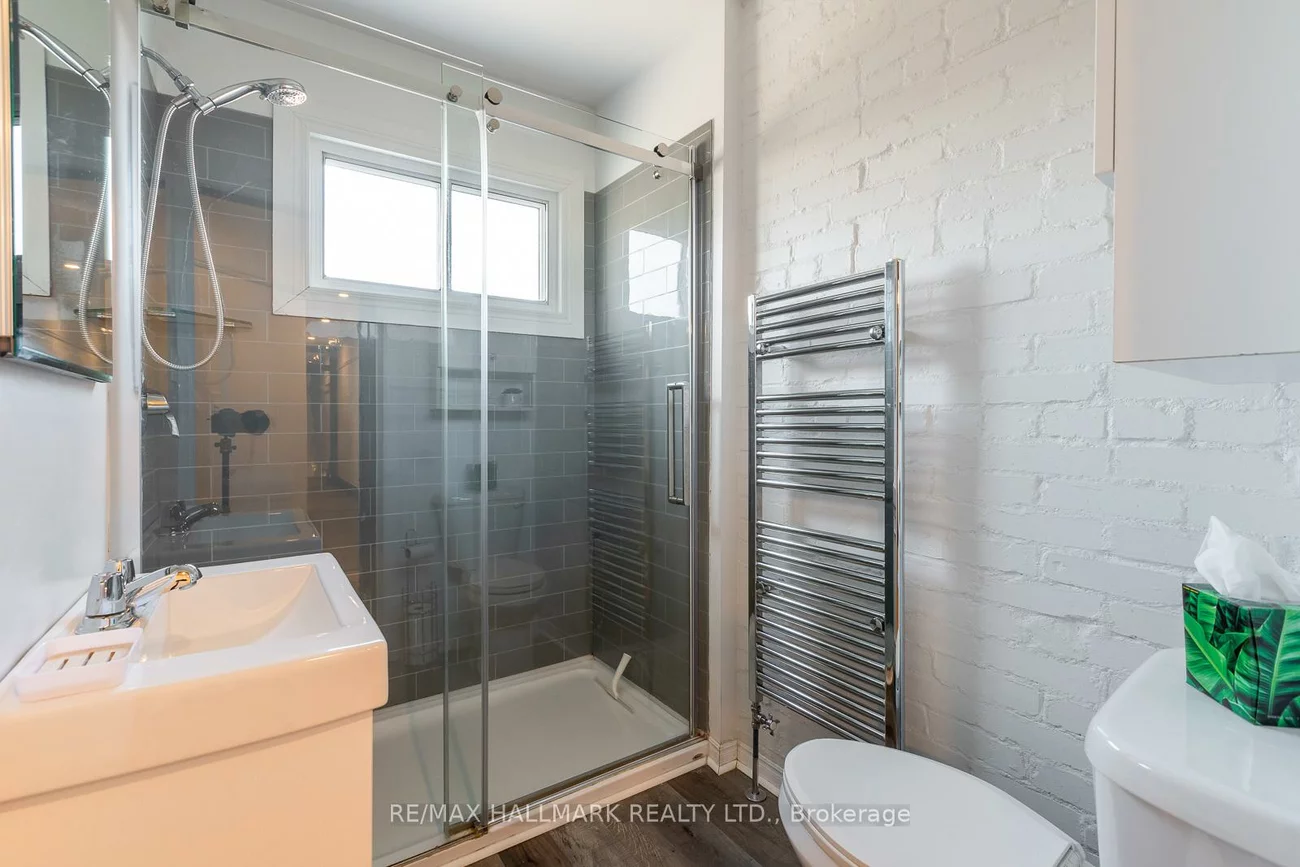 27, Hammersmith, The Beaches, Toronto