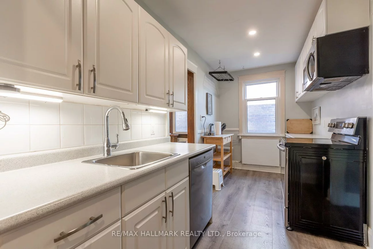 27, Hammersmith, The Beaches, Toronto