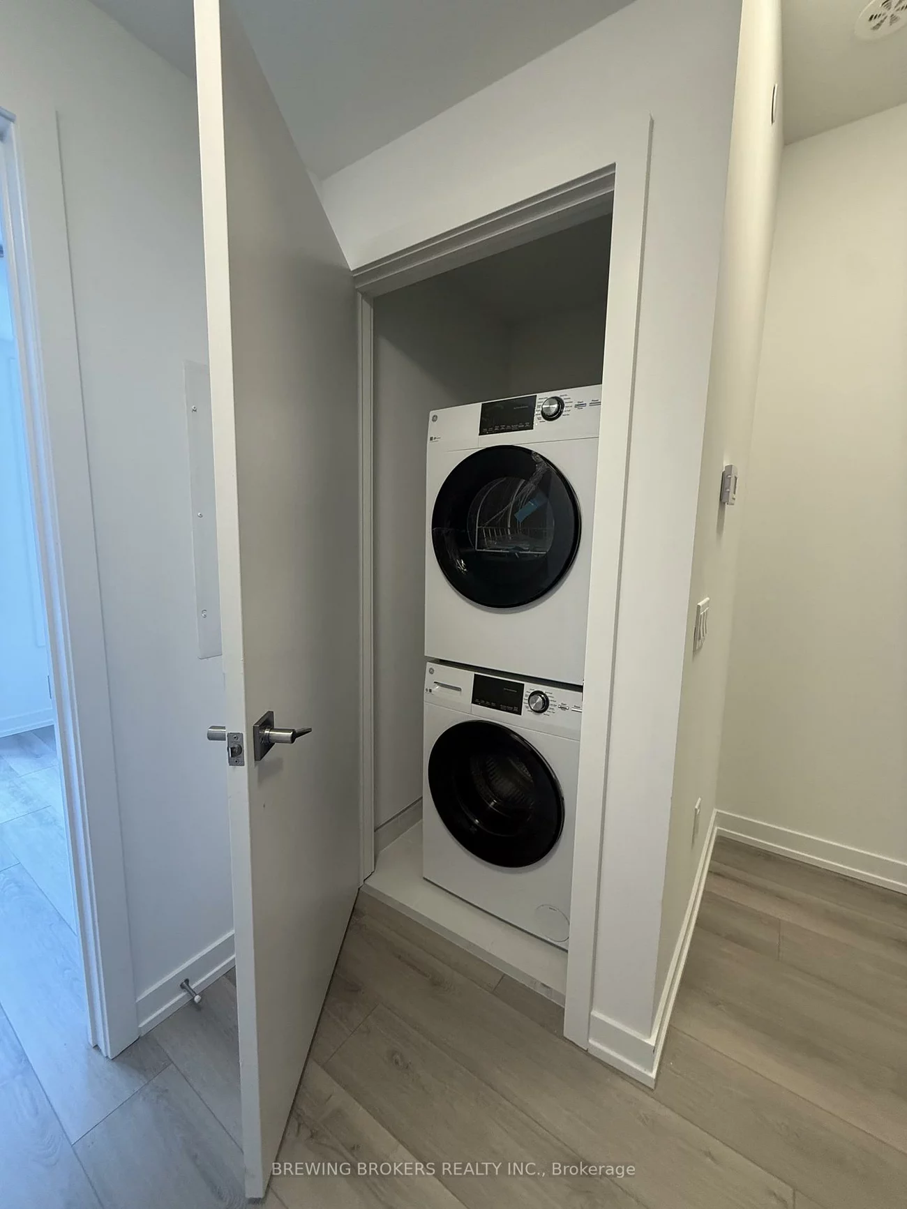 10, Calamint, L'Amoreaux, Toronto