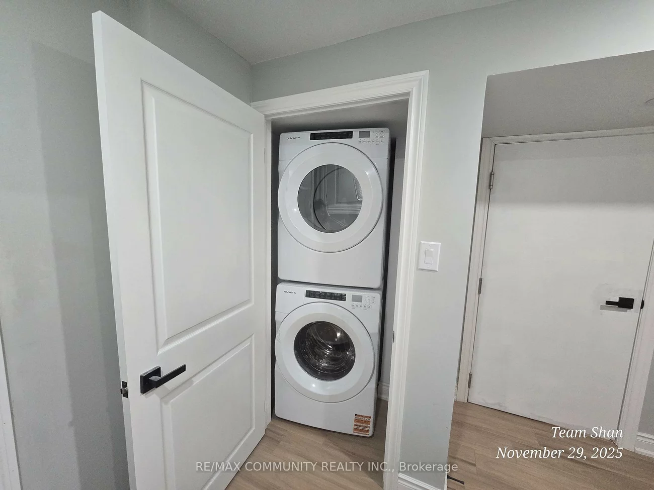 15, Goodall, Rouge E11, Toronto