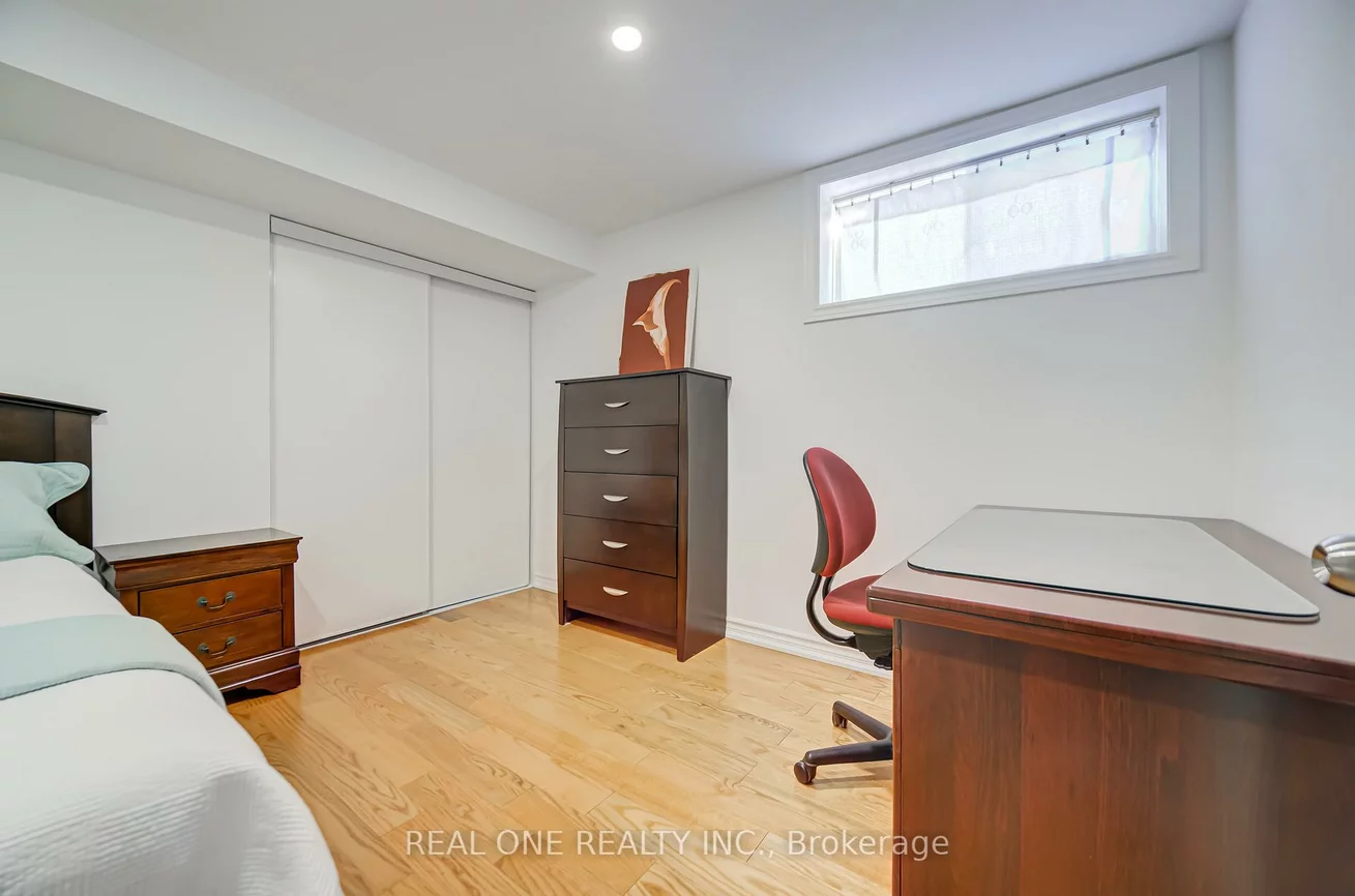 2, Grittani, Agincourt South-Malvern West, Toronto