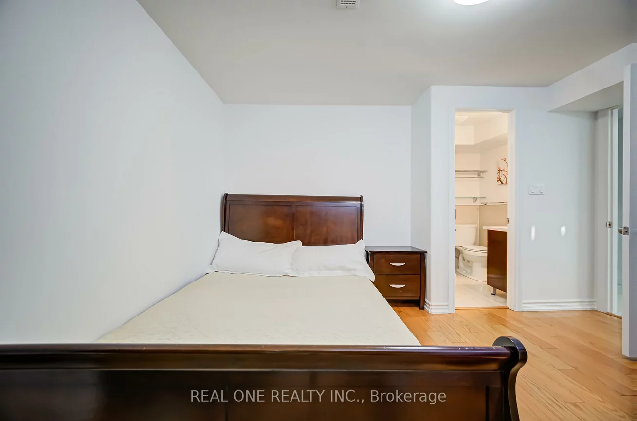 2, Grittani, Agincourt South-Malvern West, Toronto