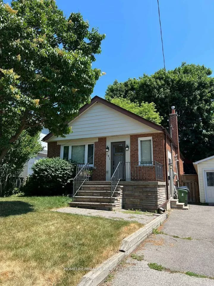 141, Bexhill, Clairlea-Birchmount, Toronto