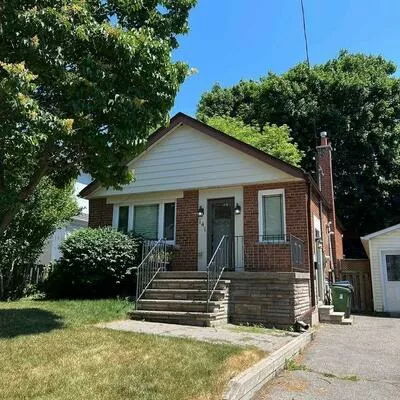 141, Bexhill, Clairlea-Birchmount, Toronto