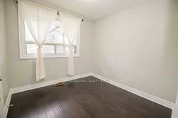 221, Island, Rouge E10, Toronto