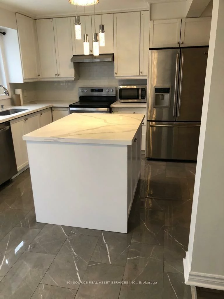 81, Virginia, Danforth Village-East York, Toronto