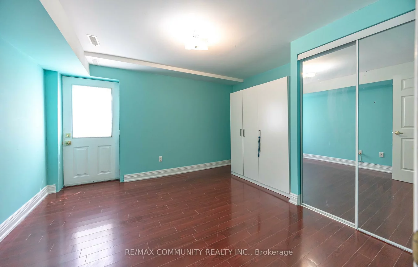 3, Grosbeak, Rouge E11, Toronto