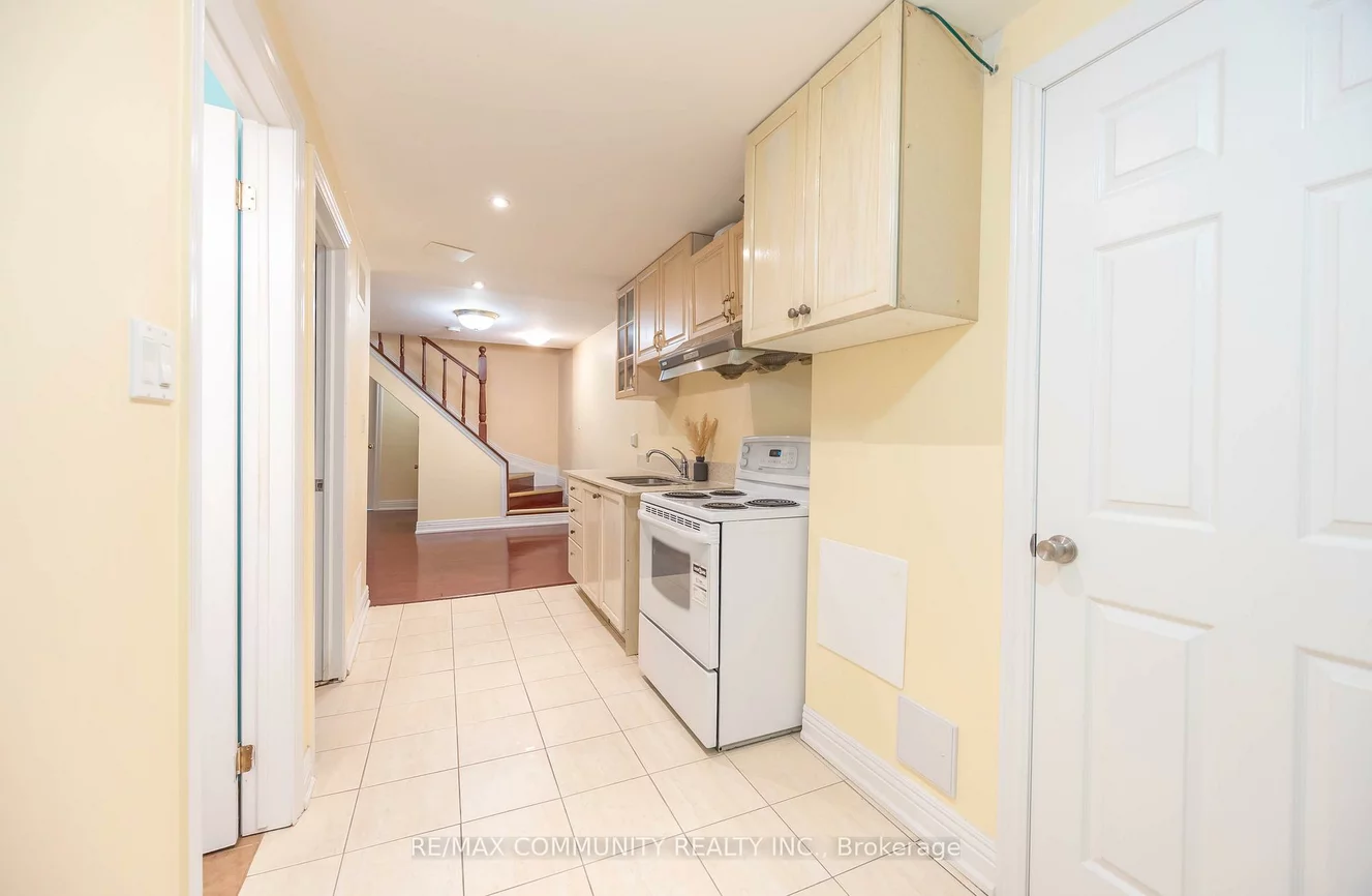 3, Grosbeak, Rouge E11, Toronto