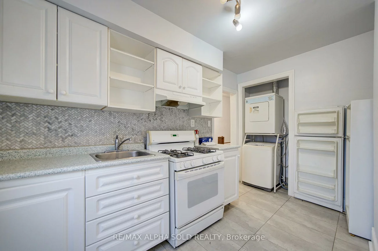 Upper Level 77, Newmarket, East End-Danforth, Toronto