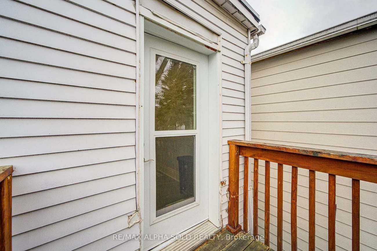 Upper Level 77, Newmarket, East End-Danforth, Toronto