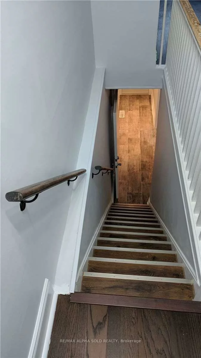 Upper Level 77, Newmarket, East End-Danforth, Toronto