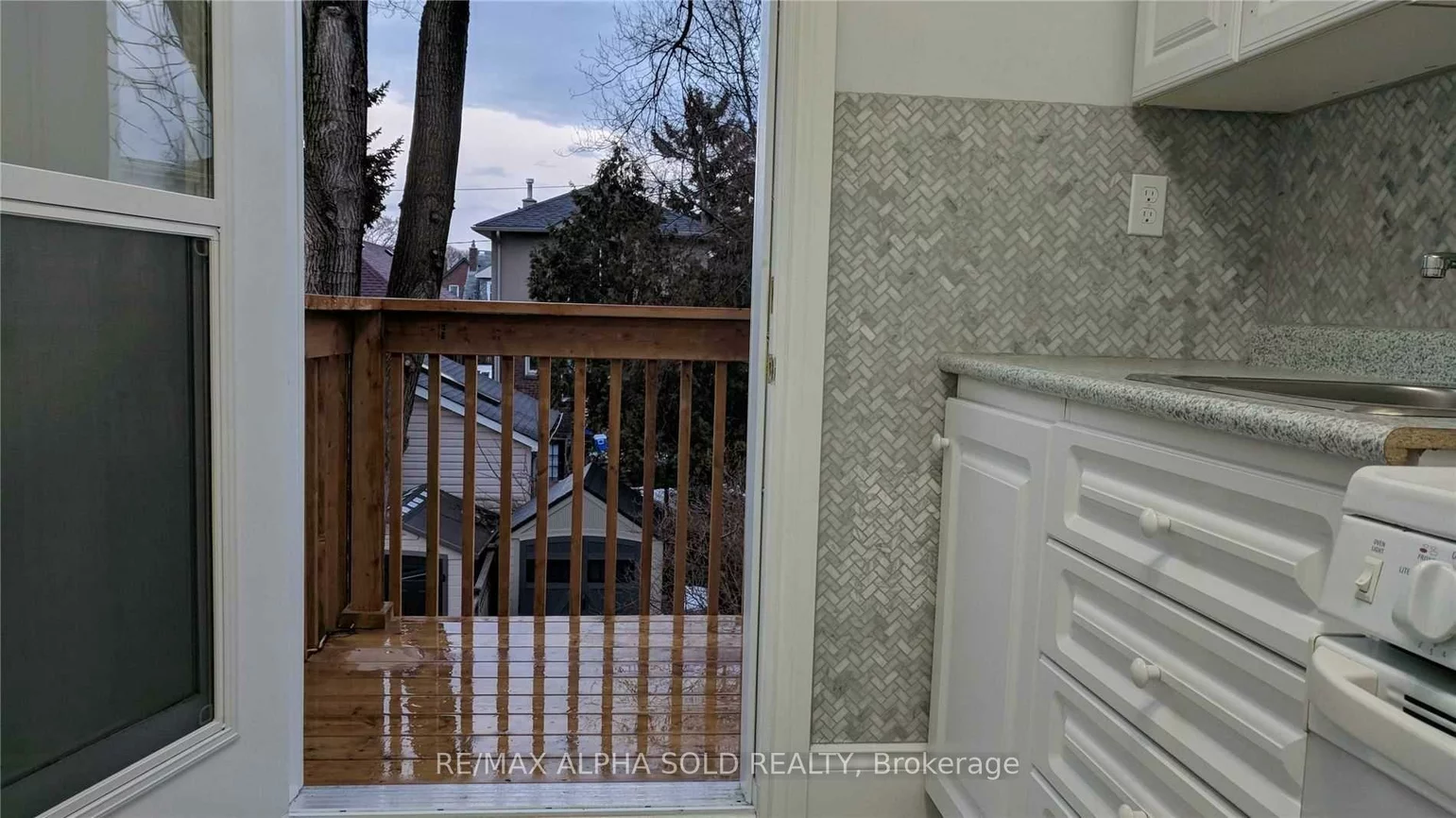 Upper Level 77, Newmarket, East End-Danforth, Toronto