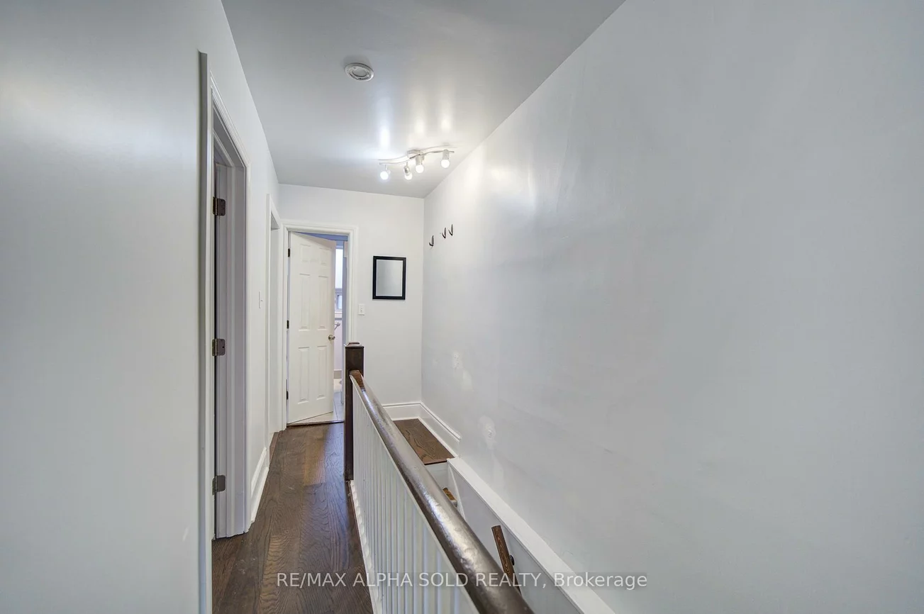 Upper Level 77, Newmarket, East End-Danforth, Toronto