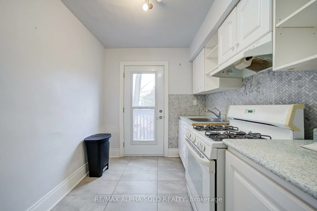 Upper Level 77, Newmarket, East End-Danforth, Toronto