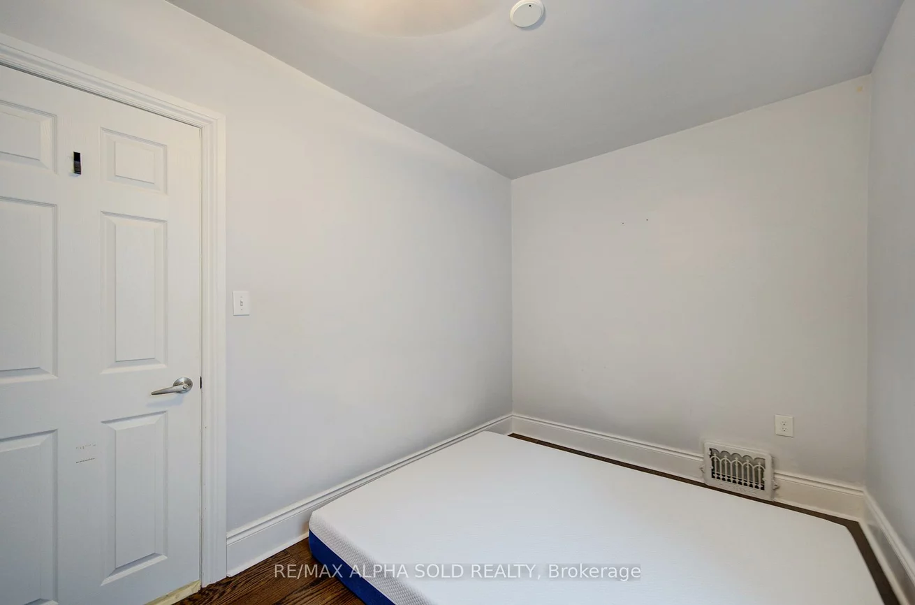 Unit A 77, Newmarket, East End-Danforth, Toronto