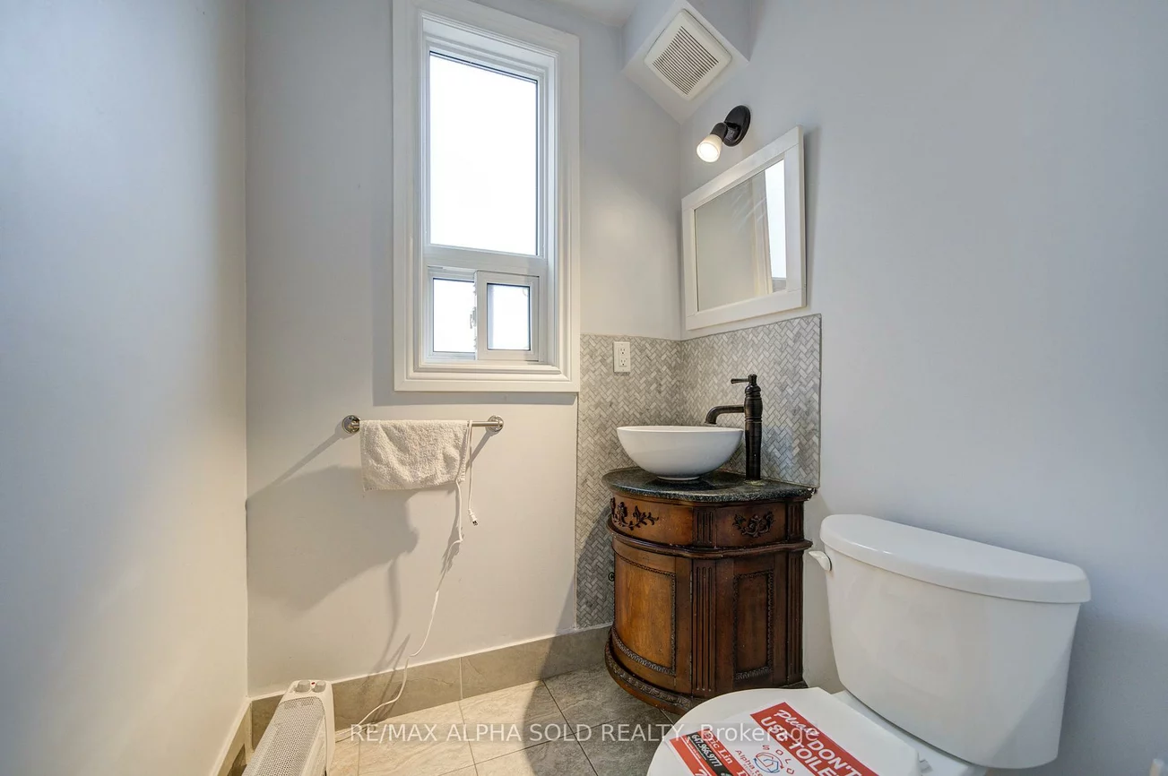 Unit A 77, Newmarket, East End-Danforth, Toronto