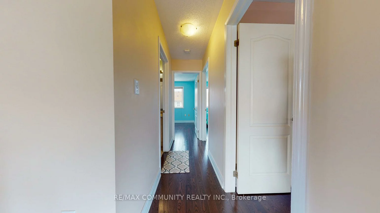 32, Red Fox, Rouge E11, Toronto