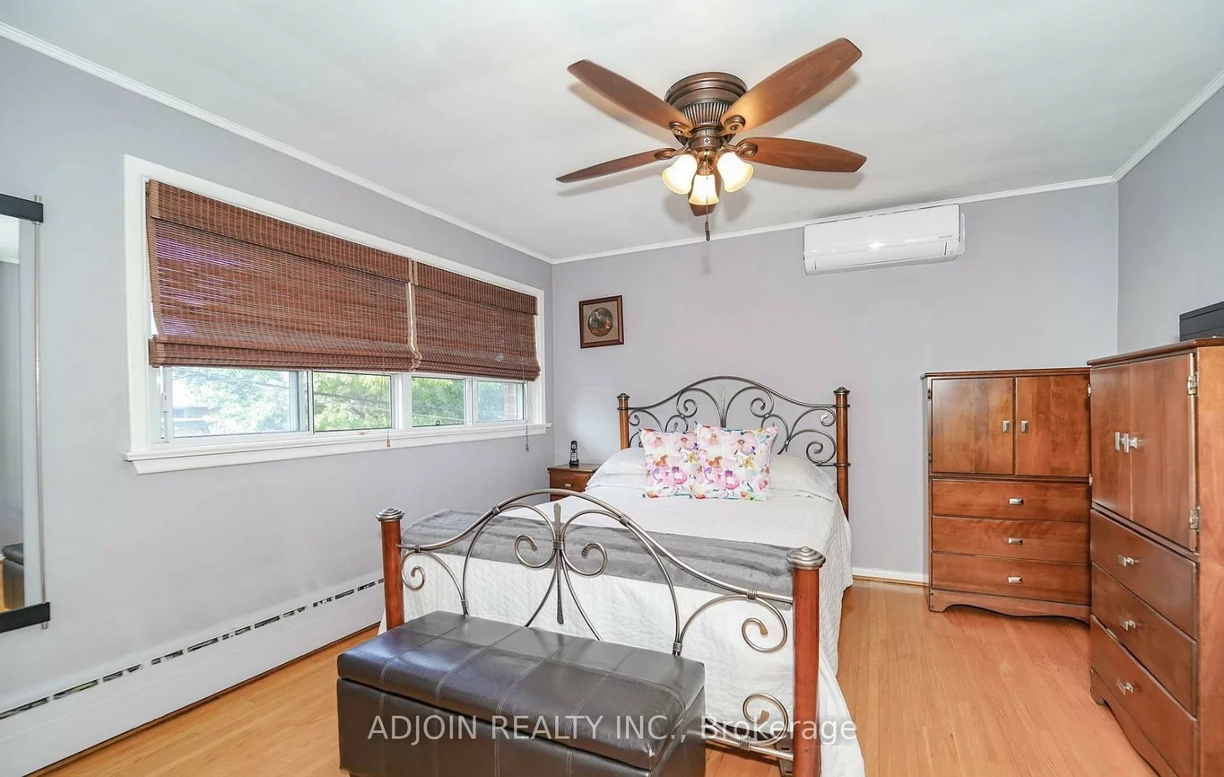 84, Lowcrest, Tam O'Shanter-Sullivan, Toronto