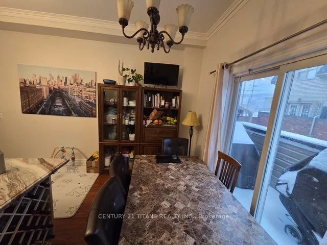 6, Cam Fella, Greenwood-Coxwell, Toronto