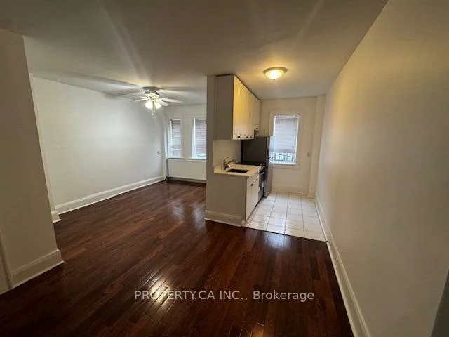 849, Broadview, Danforth, Toronto