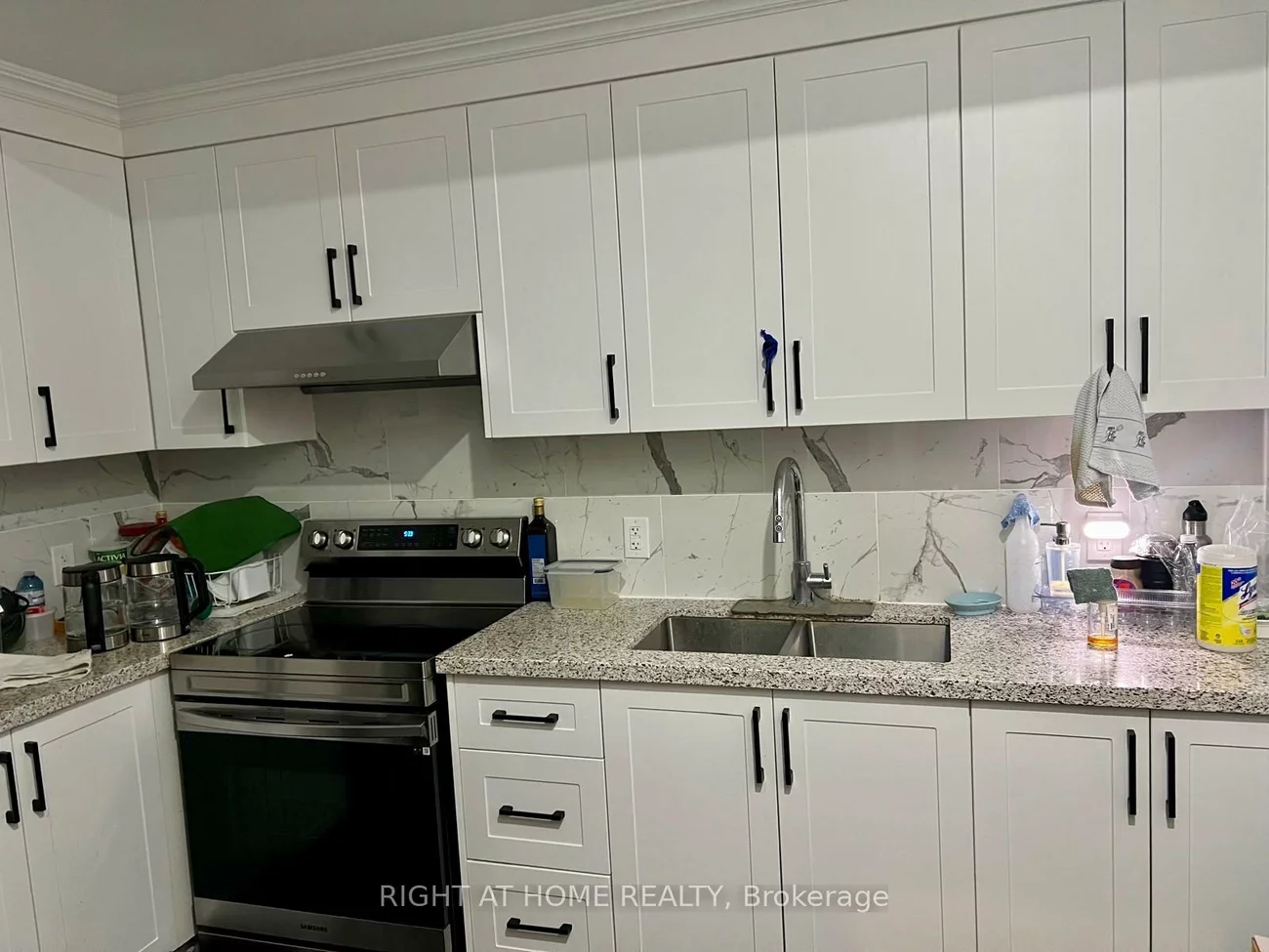 440, Pharmacy, Clairlea-Birchmount, Toronto