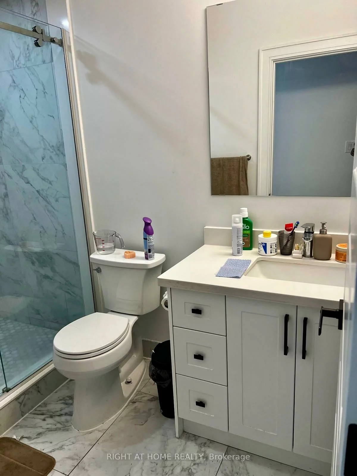 440, Pharmacy, Clairlea-Birchmount, Toronto