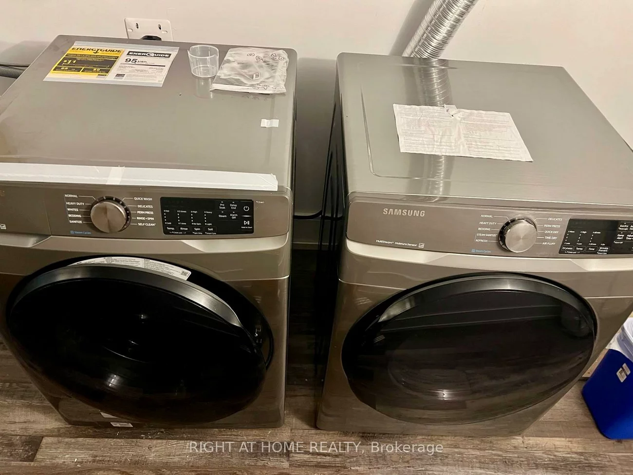 440, Pharmacy, Clairlea-Birchmount, Toronto