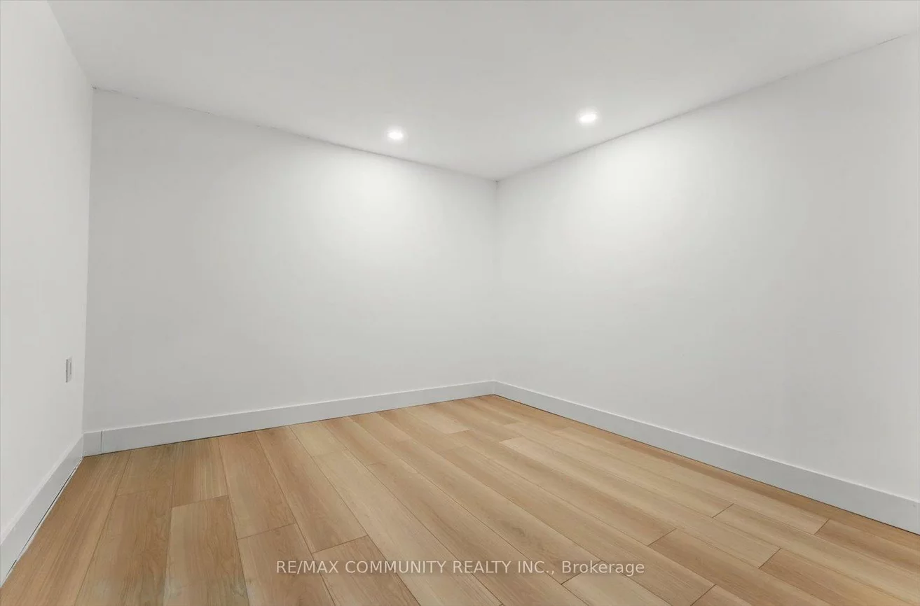 90, Euclid, Highland Creek, Toronto