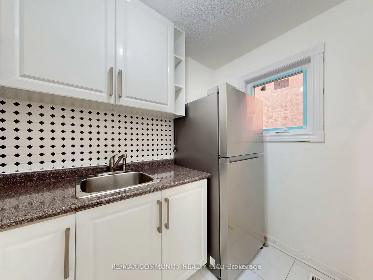 54, Emcarr, West Hill, Toronto