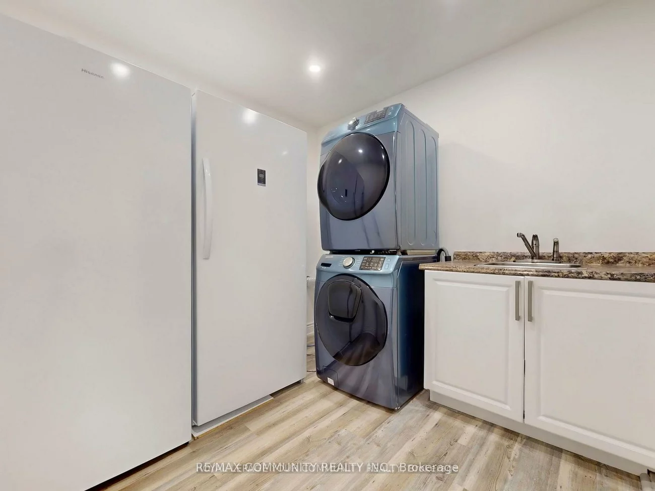 54, Emcarr, West Hill, Toronto