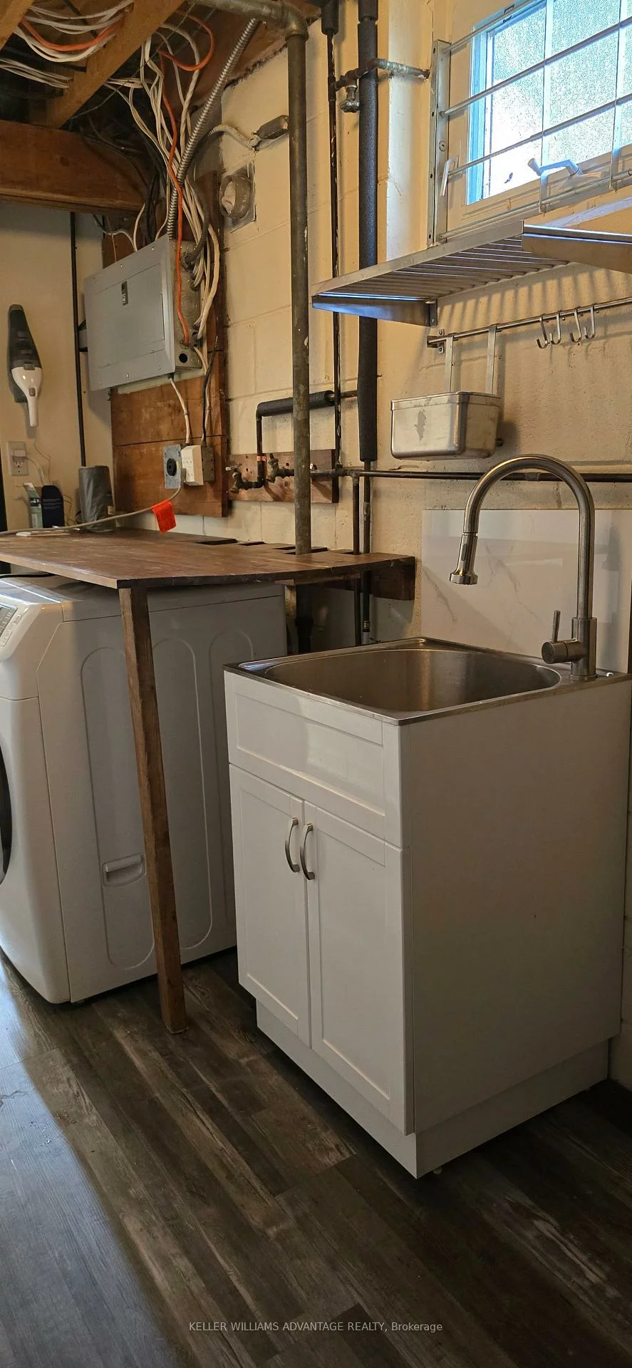 105, Hart, Kennedy Park, Toronto