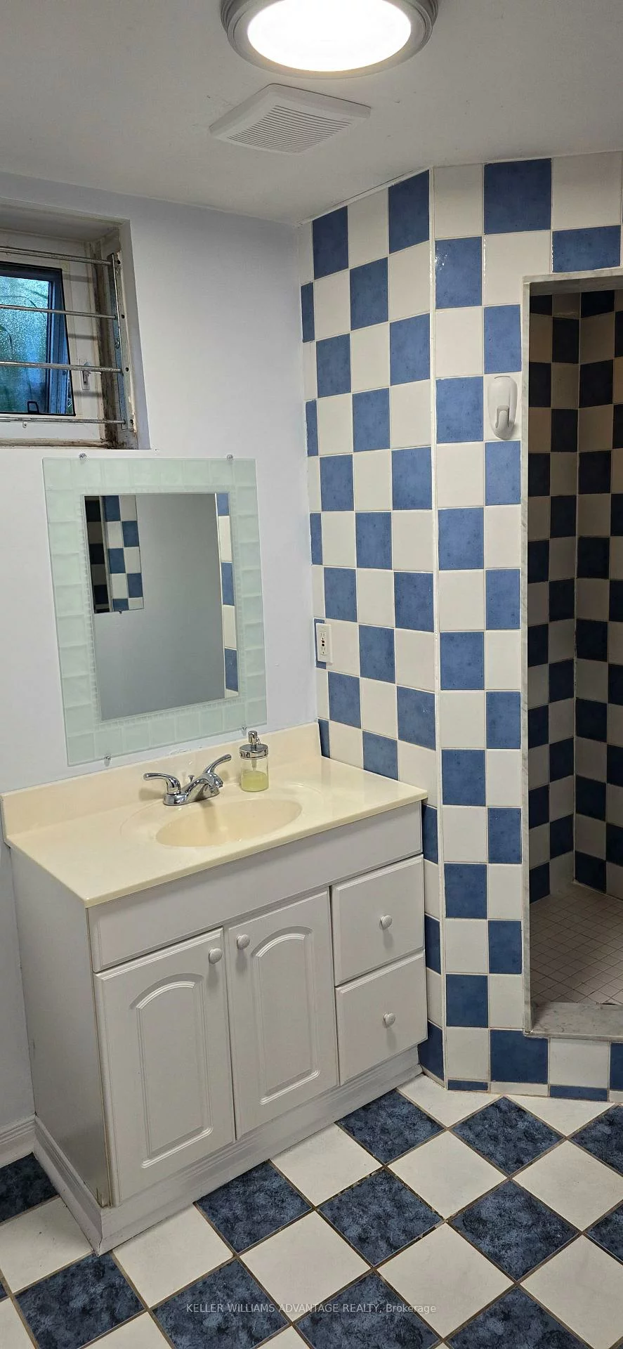 105, Hart, Kennedy Park, Toronto