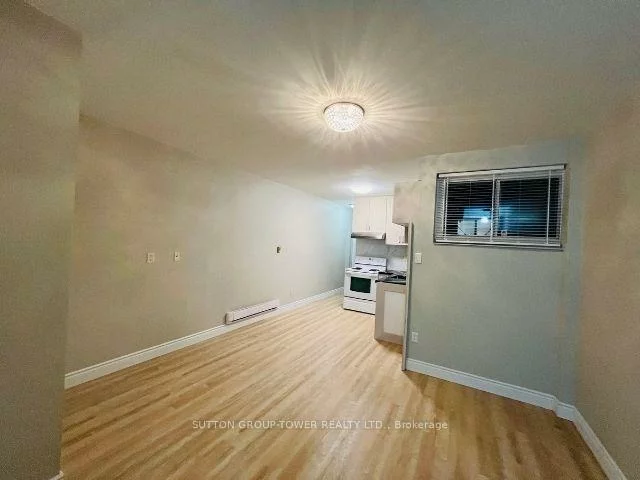 1429, Kingston, Birchcliffe-Cliffside, Toronto