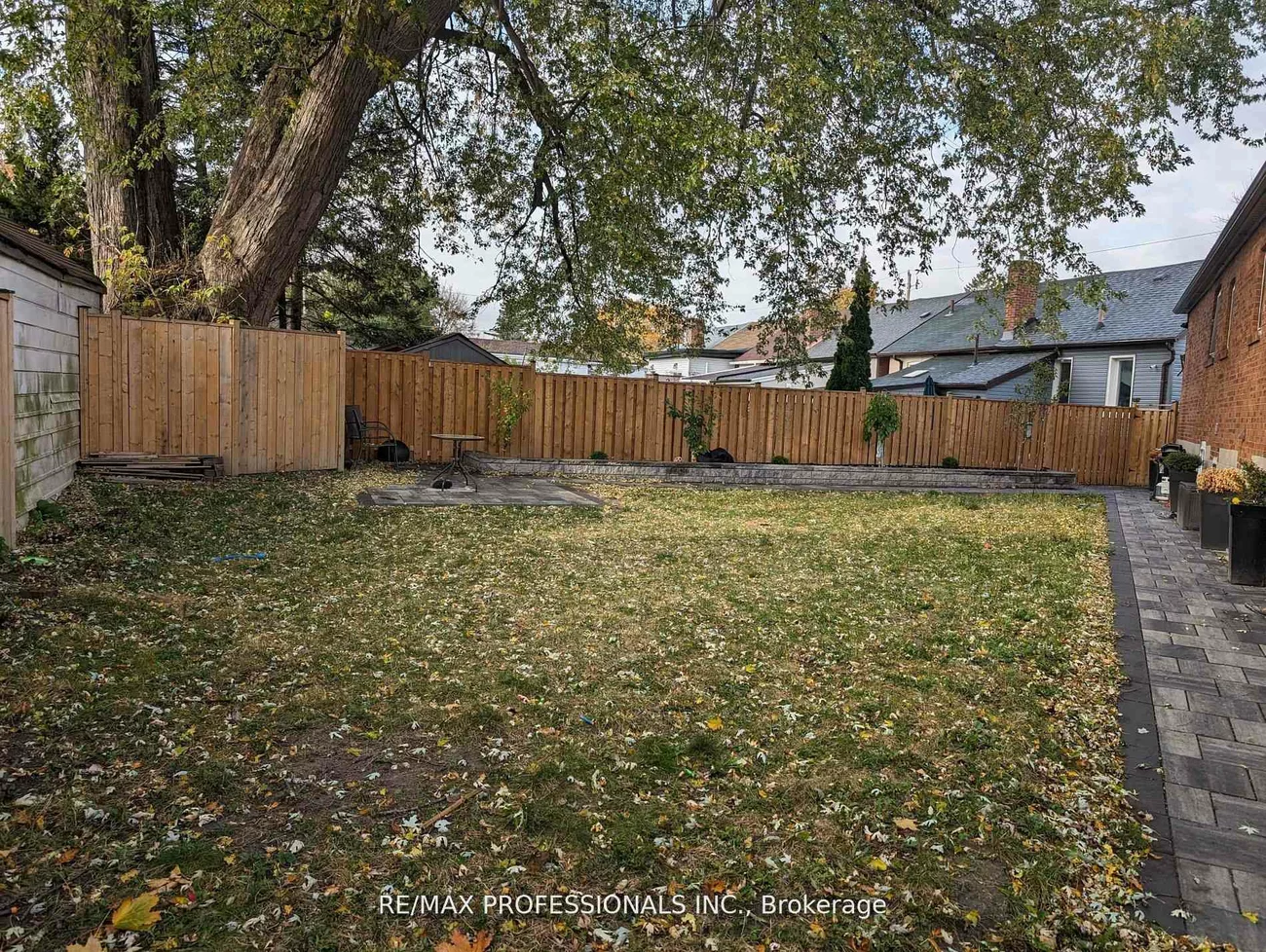 284, Gledhill, Woodbine-Lumsden, Toronto