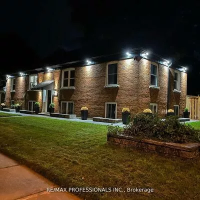 284, Gledhill, Woodbine-Lumsden, Toronto