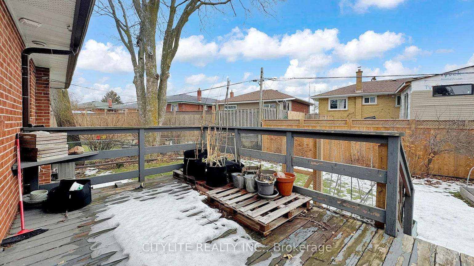 16, Panama, Woburn, Toronto