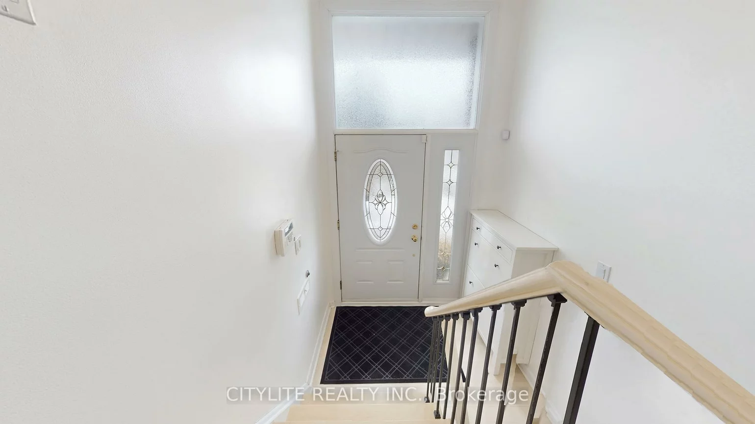 16, Panama, Woburn, Toronto