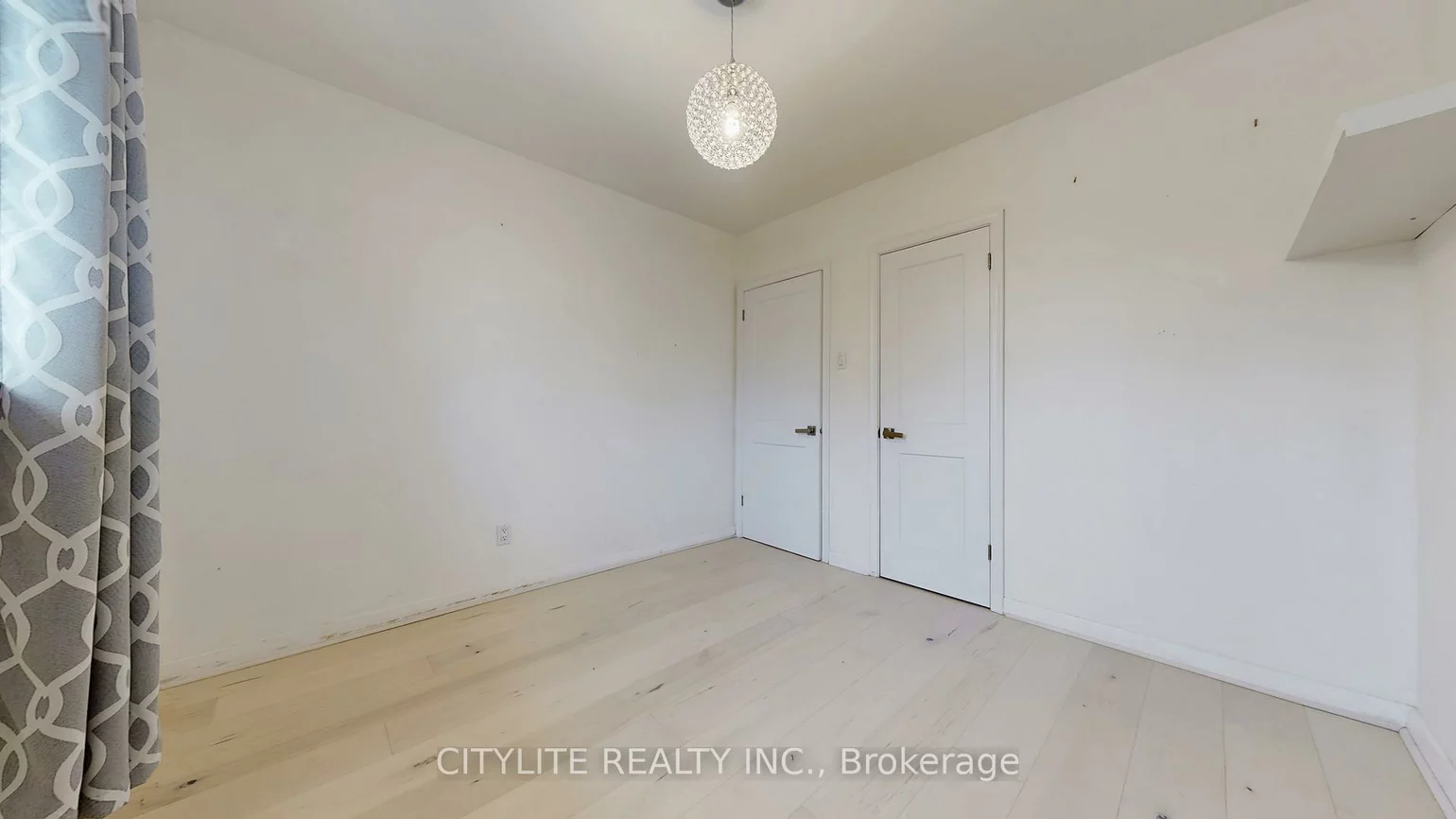 16, Panama, Woburn, Toronto