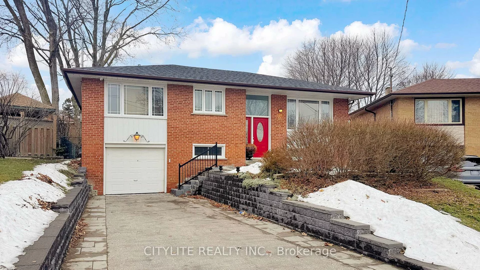 16, Panama, Woburn, Toronto