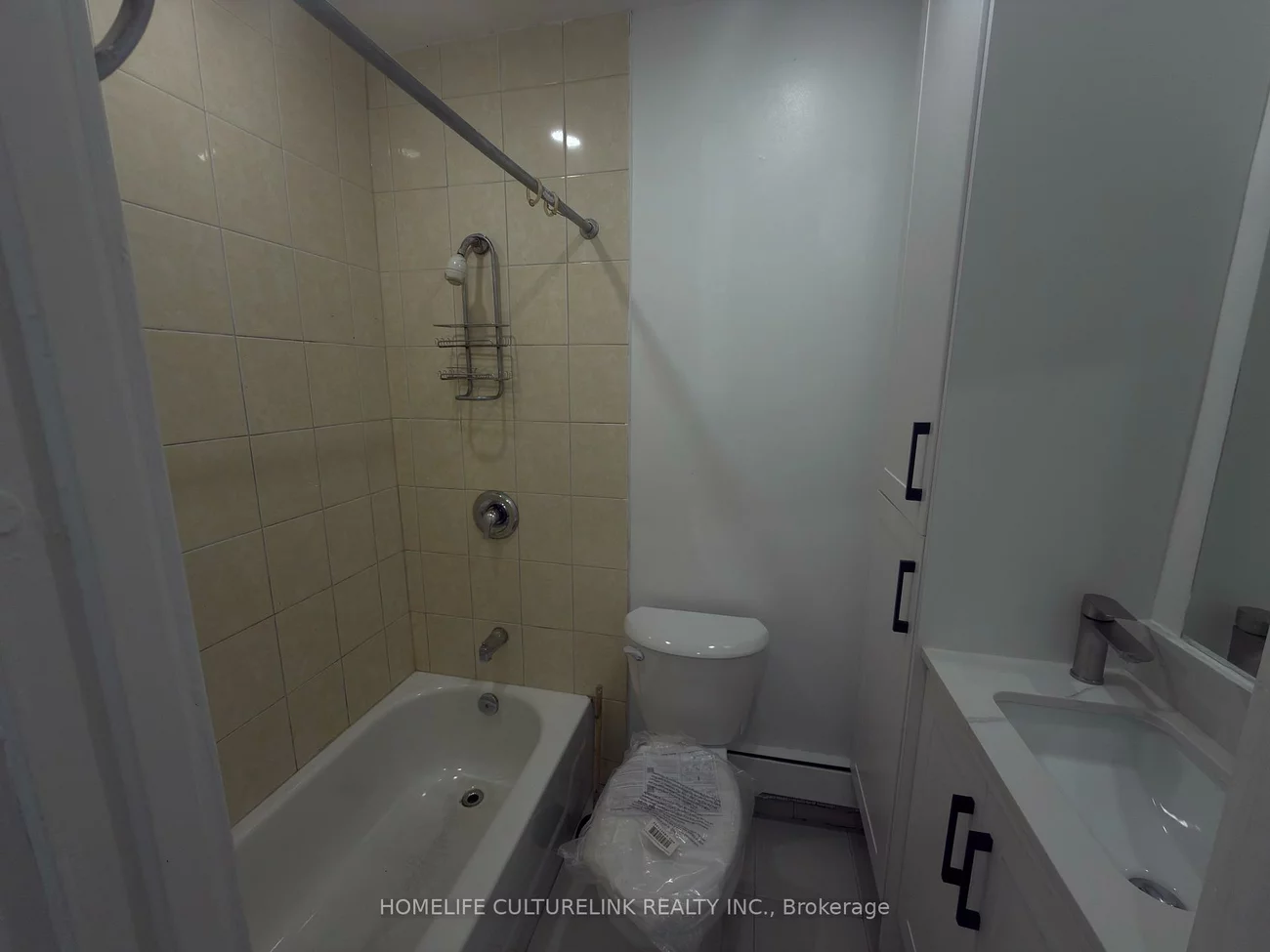 737, Broadview, North Riverdale, Toronto