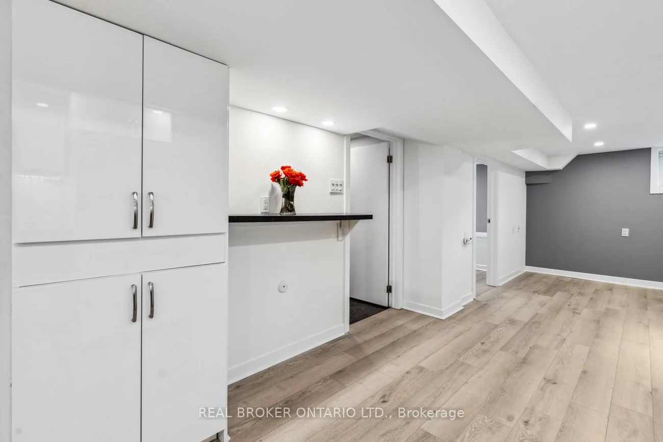 129, Oak Park, Woodbine-Lumsden, Toronto