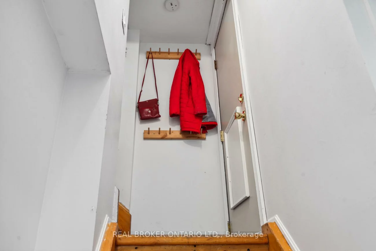 129, Oak Park, Woodbine-Lumsden, Toronto