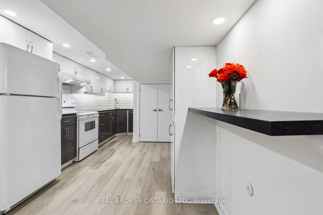 129, Oak Park, Woodbine-Lumsden, Toronto