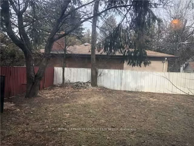 61, Cedar, Scarborough Village, Toronto