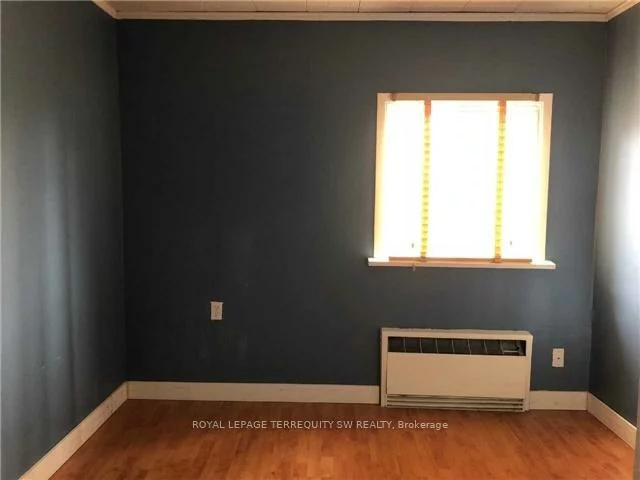 61, Cedar, Scarborough Village, Toronto