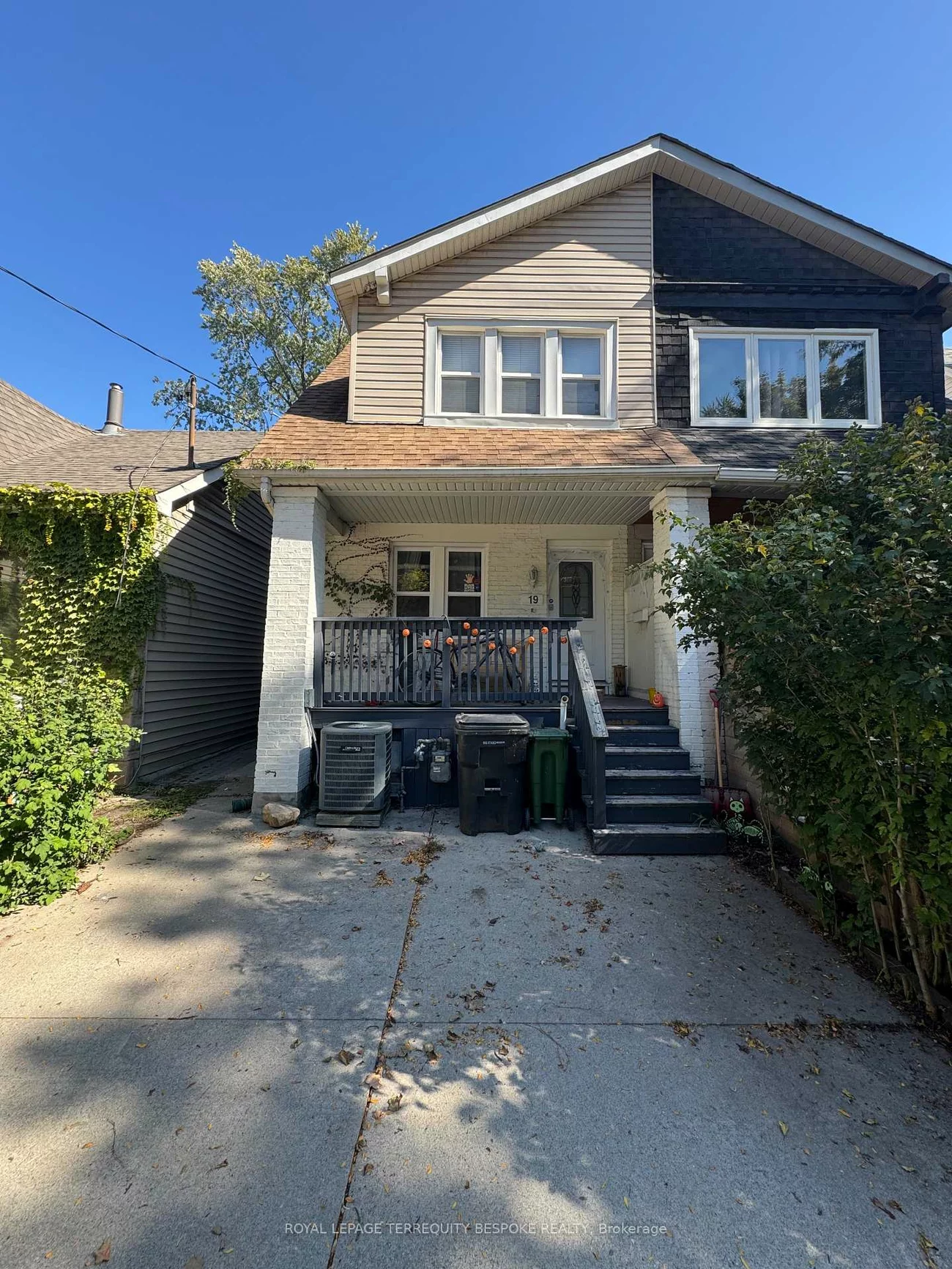 19, Lewis, South Riverdale, Toronto