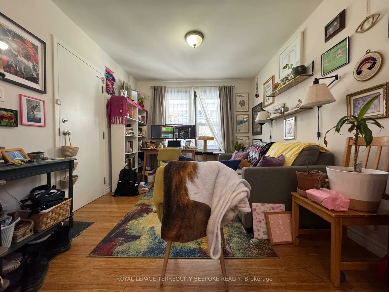 19, Lewis, South Riverdale, Toronto