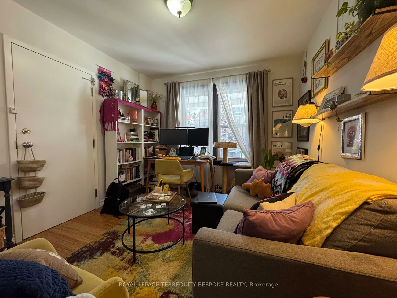 19, Lewis, South Riverdale, Toronto