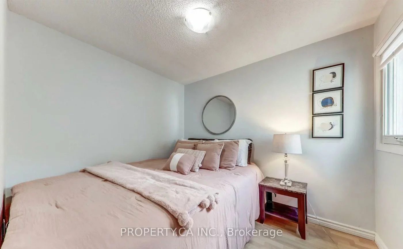 78, Pennyhill, Malvern, Toronto