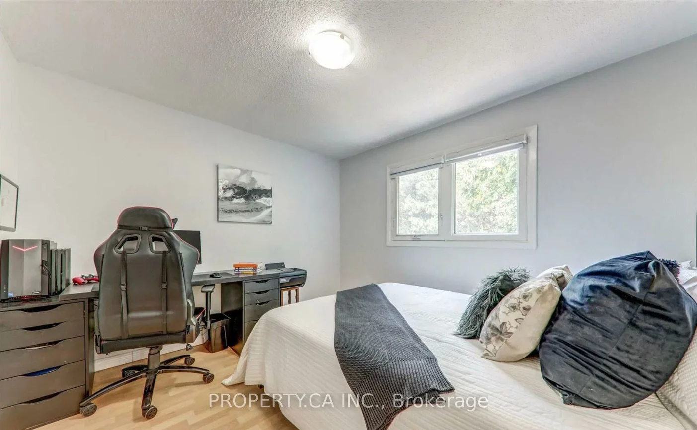 78, Pennyhill, Malvern, Toronto